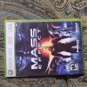 Xbox 360 game "Mass Effect"‎